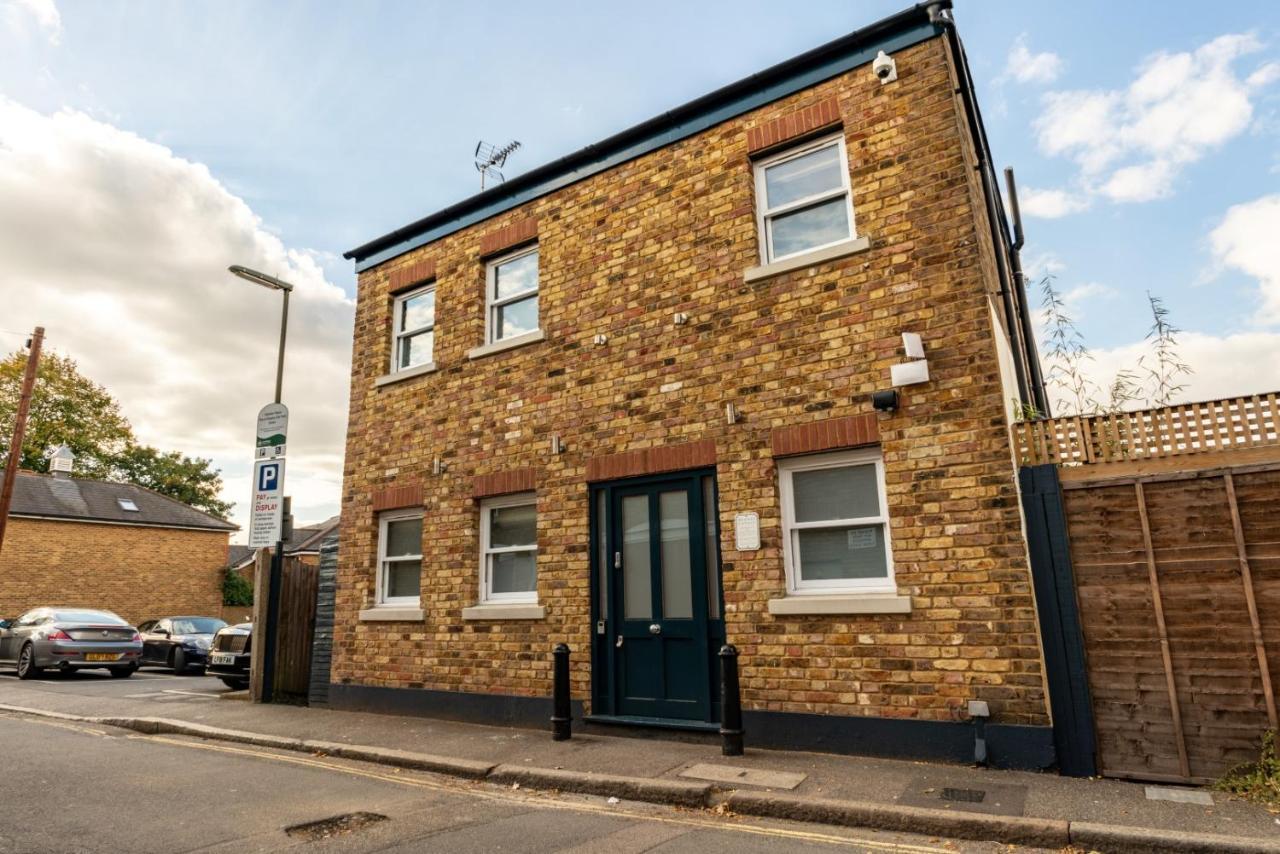 Albert Arms เอสเชอร์ ภายนอก รูปภาพ
